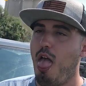 Meet your Posher, Elliott